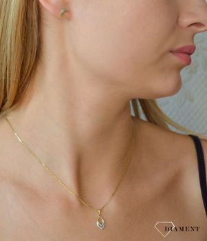 Złota zawieszka 585 z diamentem HSI 0,05ct22. Złota zawieszka 585 z diamentem to idealny pomysł na prezent dla ukochanej kobiety (2).JPG